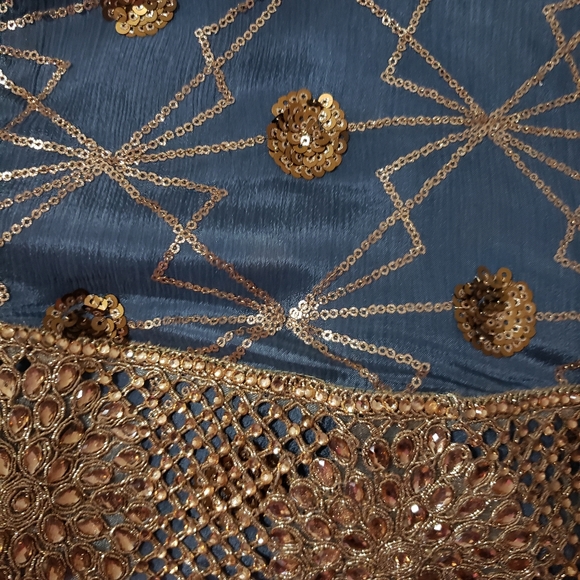 Indian lehnga - Picture 5 of 6